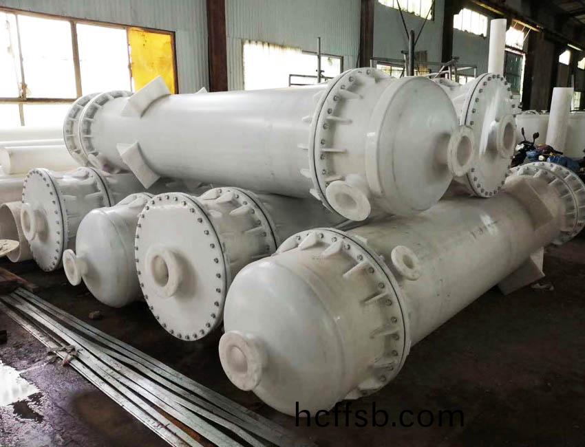 降膜(mo)吸(xi)收器 放(fang)首(shou)頁