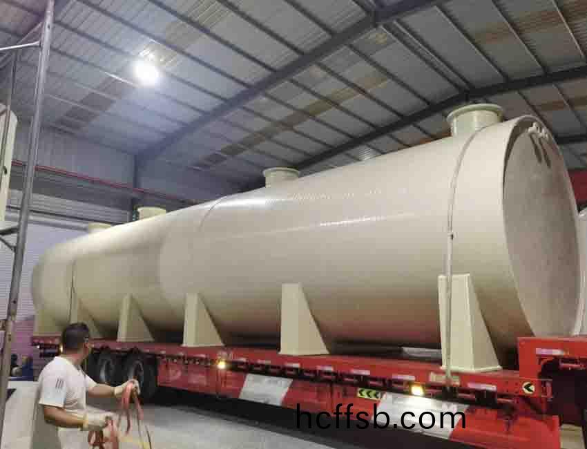 儲(chǔ)(chu)鑵(guan)髮(fa)貨(huo)現(xiàn)場(chǎng)(chang)